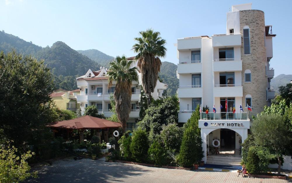 Navy Hotel İçmeler Ngoại thất bức ảnh