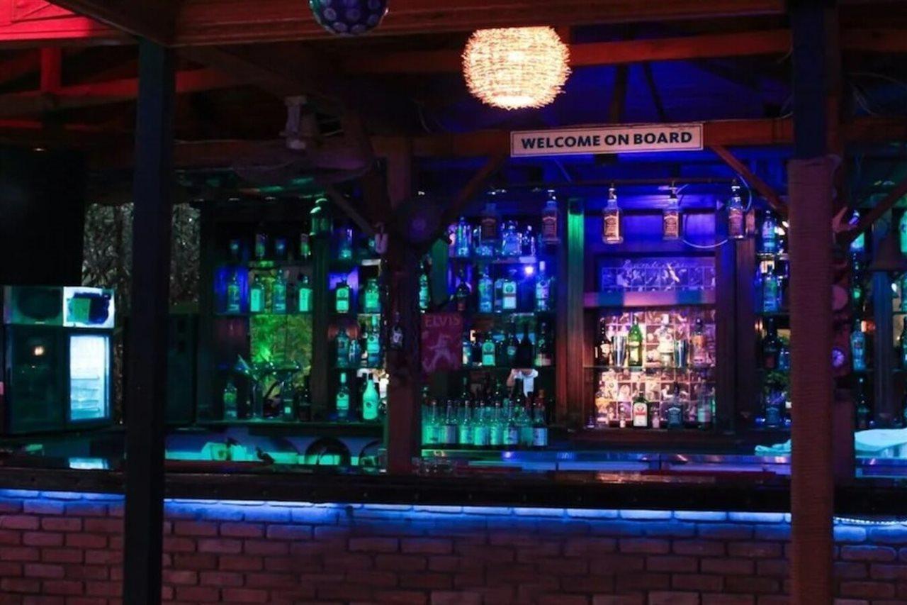 Navy Hotel İçmeler Ngoại thất bức ảnh