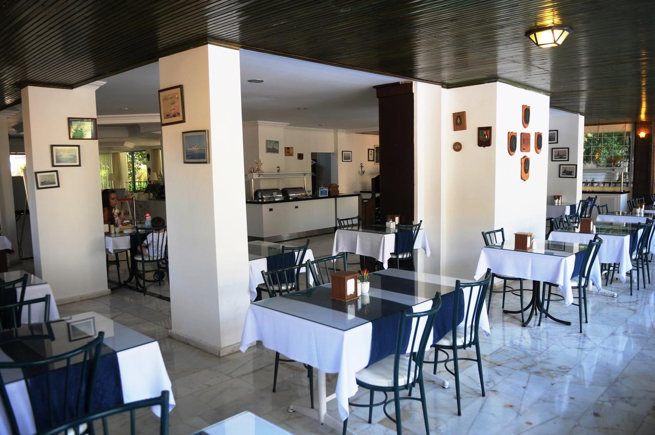 Navy Hotel İçmeler Ngoại thất bức ảnh