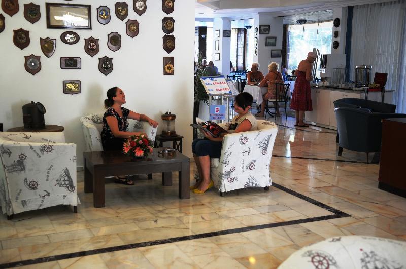 Navy Hotel İçmeler Ngoại thất bức ảnh